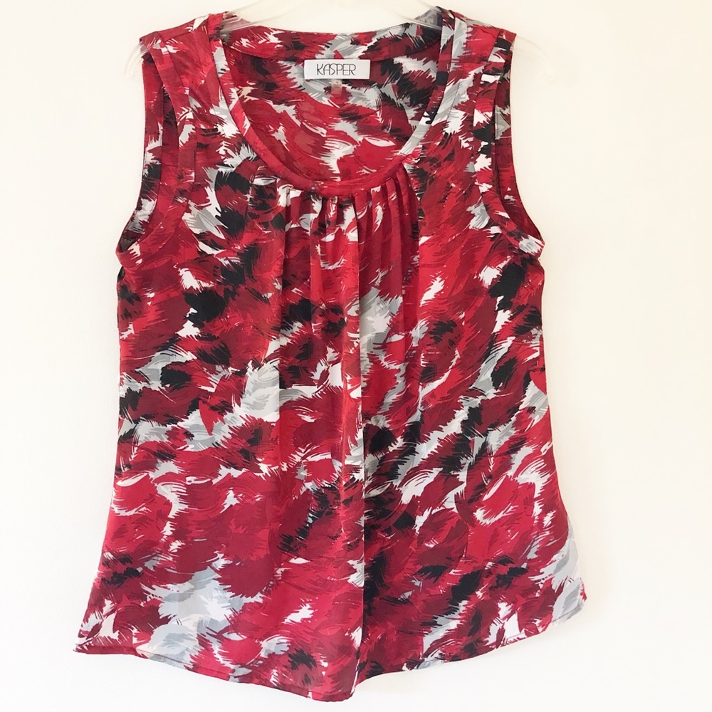 NWOT sleeveless scoop neck blouse, sz med